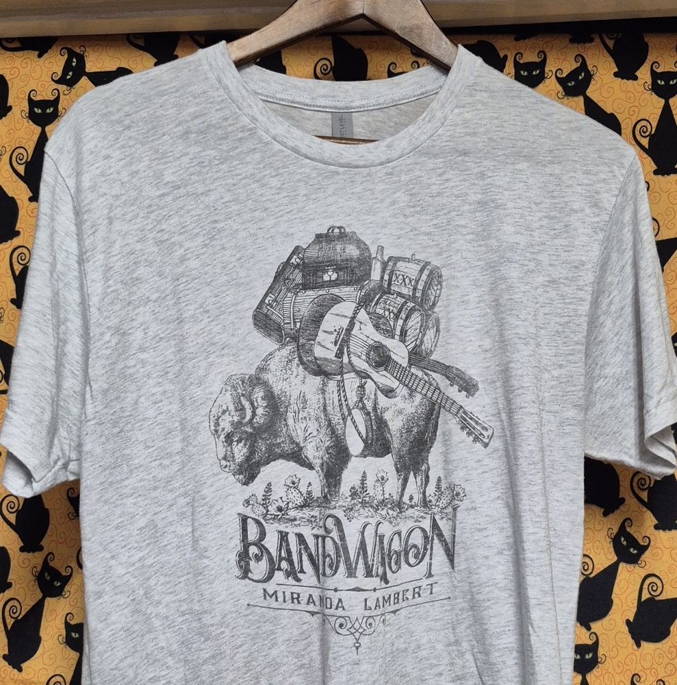 Miranda Lambert Gray Bandwagon Graphic T-Shirt - Picture 8 of 8